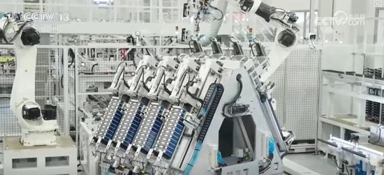 智能引擎驅(qū)動(dòng)變革 工業(yè)互聯(lián)網(wǎng)與AI共筑傳統(tǒng)制造業(yè)智慧未來(lái)